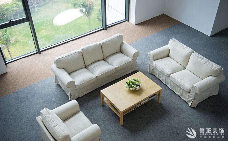 新房装修好了美滋滋，教您沙发选购技巧与注意事项2